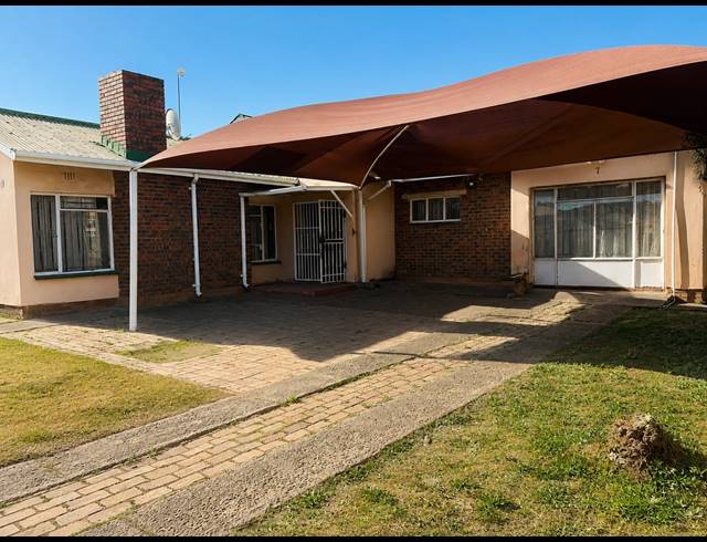 3 BEDROOM HOUSE FOR SALE IN VANDERBIJLPARK CE 5